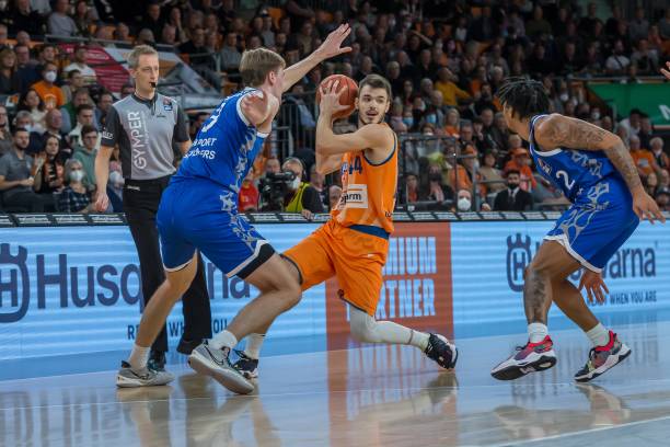 最终取得胜 最终取得胜