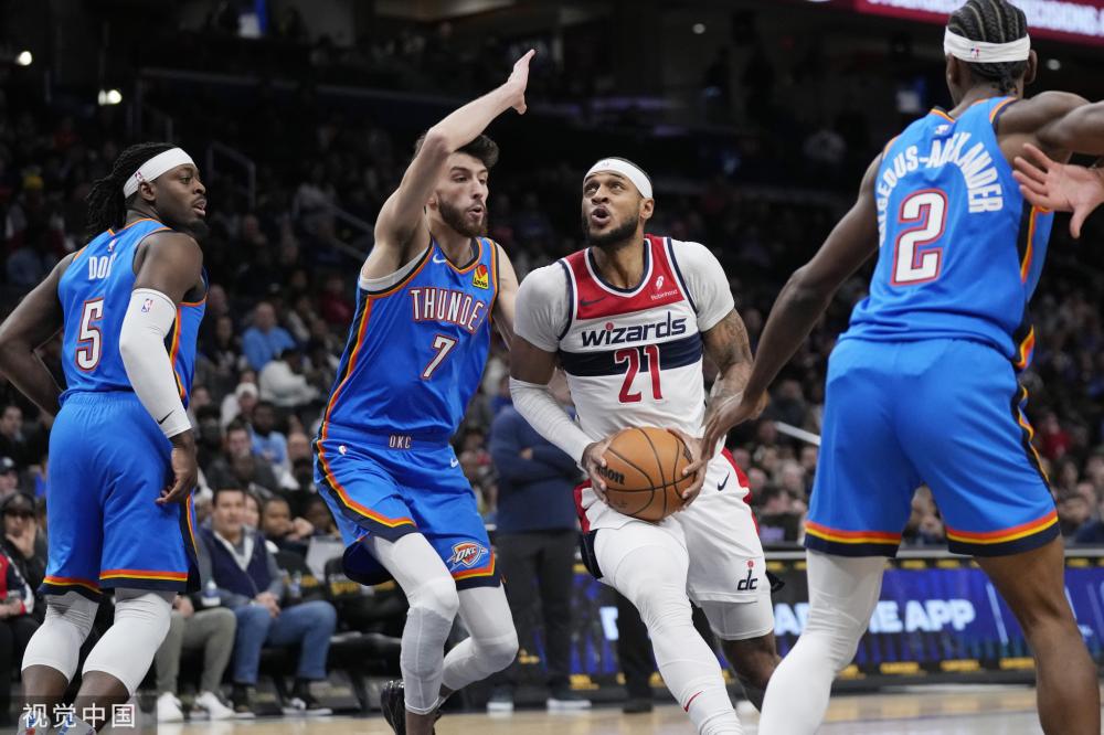 更在于两人 更在于两人